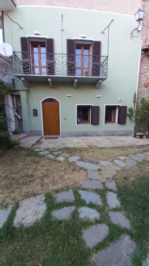 La Maison Du Chateau Cremolino Exterior photo